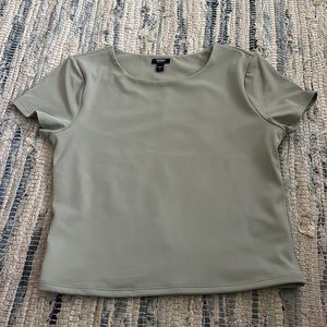 Body Contour High Compression Matte 90's Cropped Tee